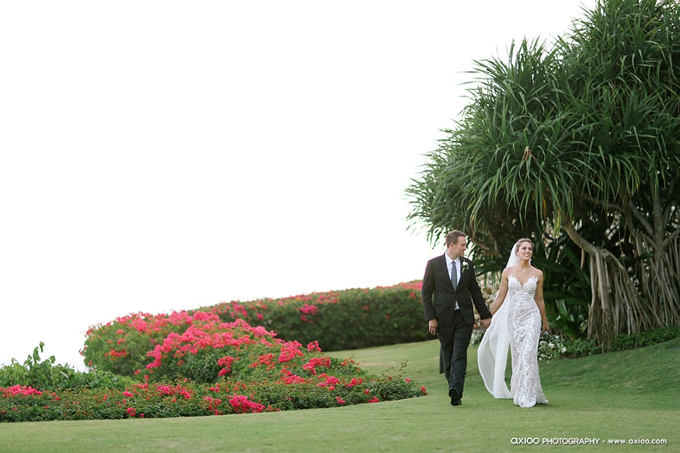 Axioo: The Infinite Garden of Love